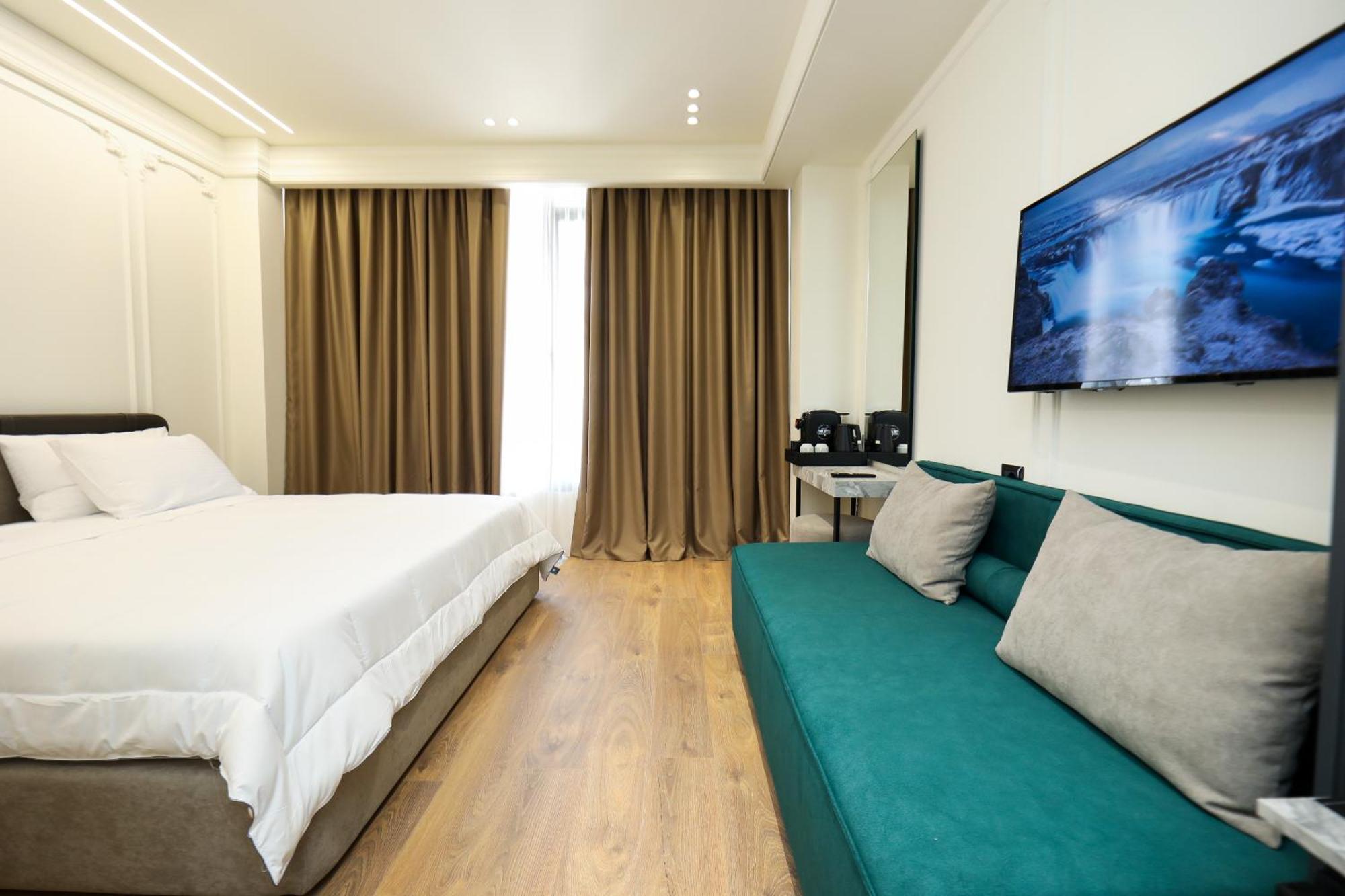 Hotel Adore Vlorë 外观 照片