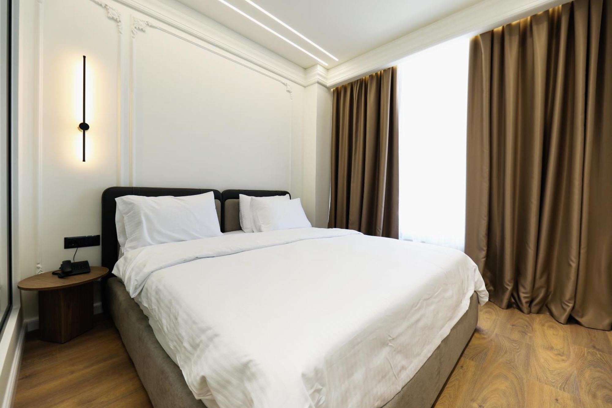 Hotel Adore Vlorë 外观 照片
