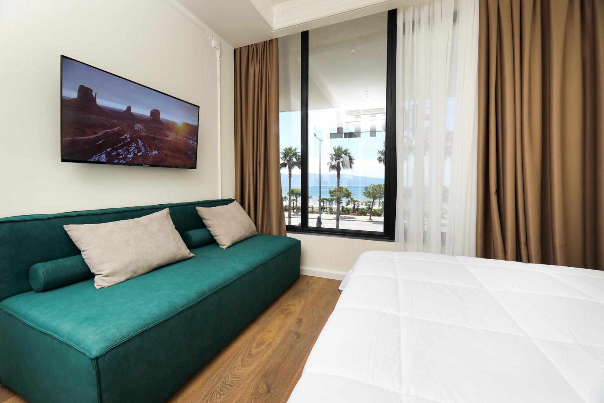Hotel Adore Vlorë 外观 照片