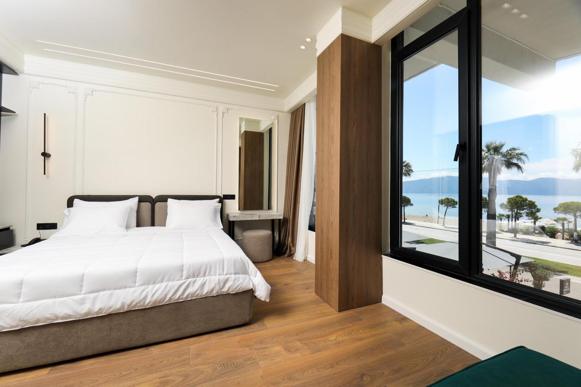 Hotel Adore Vlorë 外观 照片