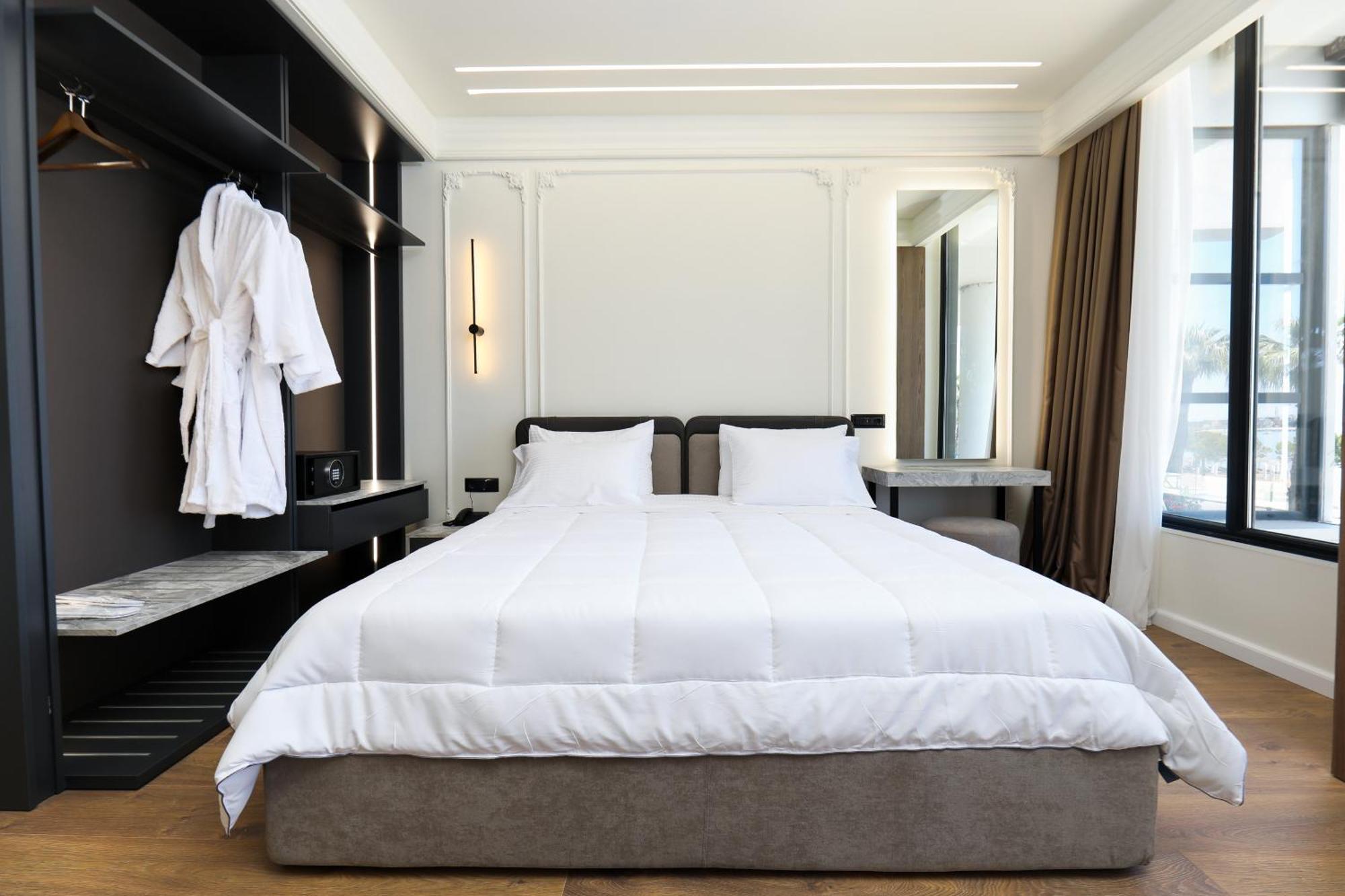 Hotel Adore Vlorë 外观 照片