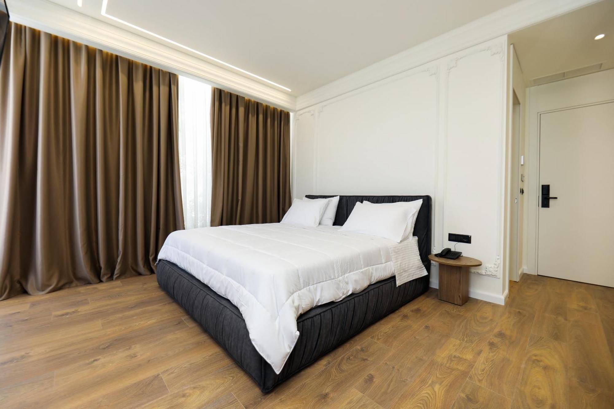 Hotel Adore Vlorë 外观 照片